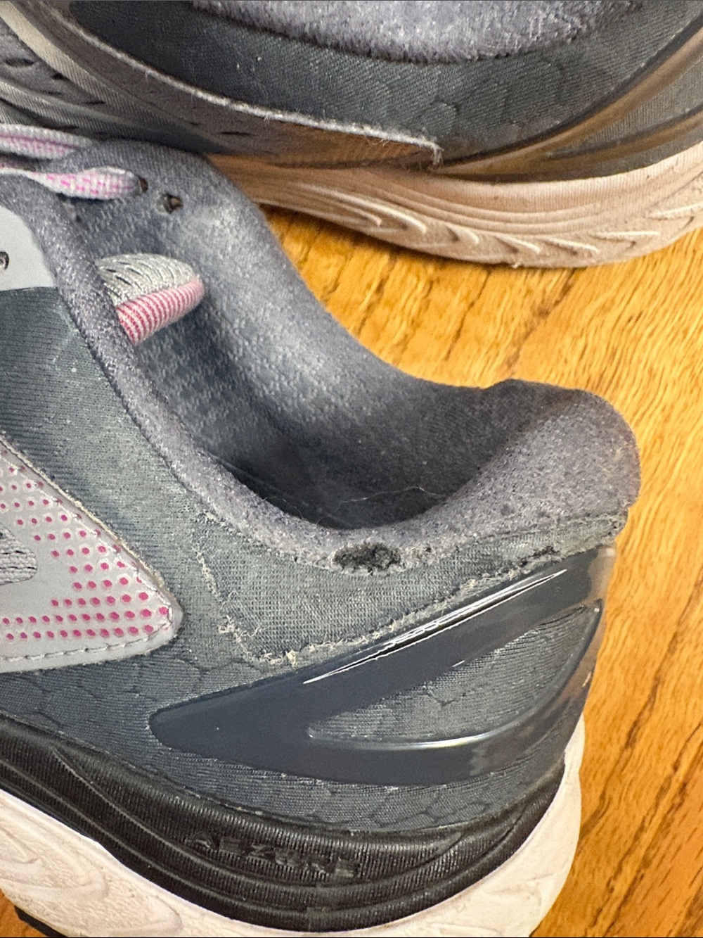 New Balance Women's Gray and Mauve Athletic Running Shoes - Picture 4 of 4